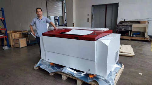 trường hợp công ty mới nhất về Adhesol ở Chile đã lắp đặt một EcooSetter T400E để in nhãn tự dính