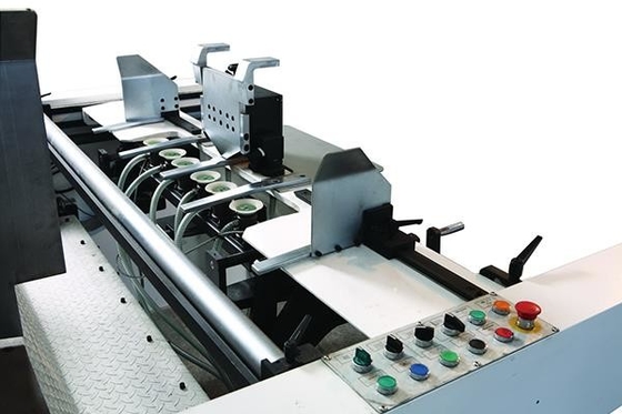 Máy cắt khuôn hộp sóng hoàn toàn tự động có tước