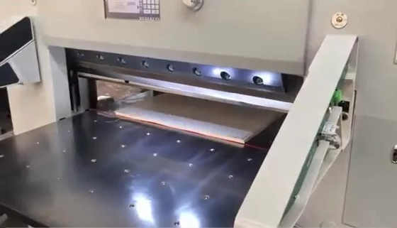 ECOO 1316 Máy cắt kỹ thuật số bằng phẳng cho các loại ván lồi khác nhau