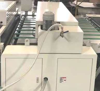 Máy đánh bóng kính UV Varnish tự động cho bìa