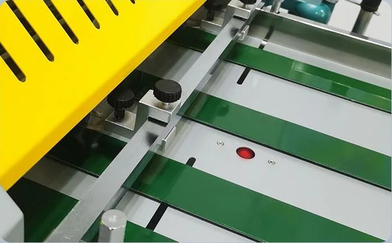 EcooGraphix 720mm Chiều rộng Máy ép khổ nhỏ có dao cắt dùng cho văn phòng