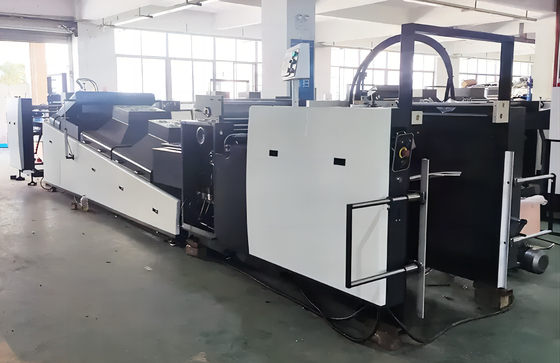 Máy phủ UV tự động tốc độ cao và tổng thể cho định dạng nhỏ