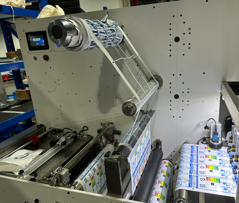 Tự động tất cả trong một nhãn kỹ thuật số Finisher Label Die Cutter với Laminating cắt và tấm
