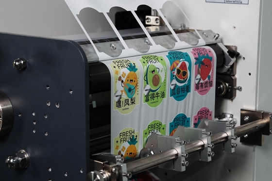 320mm chiều rộng Digital Roll To Roll Label Die-Cutter Machine