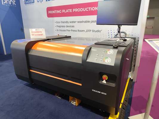 Máy chế tạo đĩa CTP dạng lớn