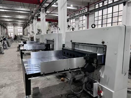 Máy cắt giấy A1