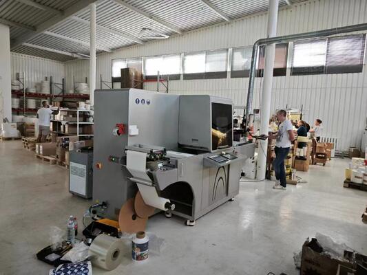 Thiết bị tăng cường in kỹ thuật số Biến mất và dập lá để xử lý bài