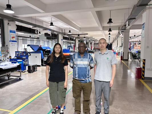 Máy CTP nhiệt tự động trên báo trực tuyến A1 với 45 đĩa mỗi giờ và hệ thống tự động tải laser 256 kênh