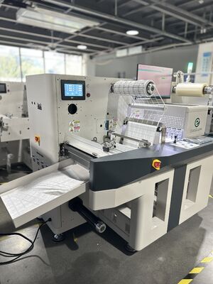 Máy cắt khuôn lưỡi động cơ nhãn cuộn kỹ thuật số 330mm