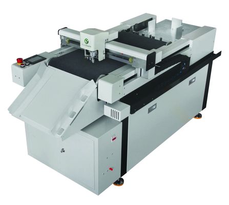 Máy cắt kỹ thuật số phẳng chuyển tải Platen Máy cắt tự động