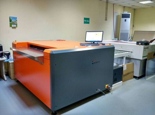 Máy tấm CTP in offset 1470mm để in thùng carton sóng