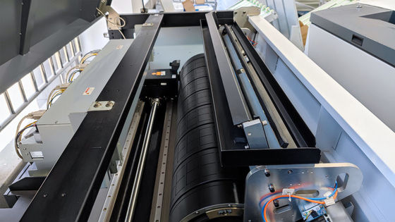 Máy in offset OEM 64CH CTP 28pph 2400dpi