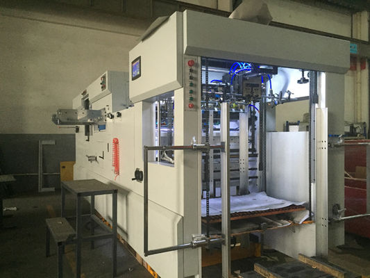 1080BQ Máy cắt chết tự động với loại bỏ chất thải cho trang trí thẻ