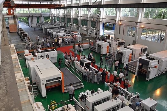 Máy cắt bế tước tấm 800x580mm 7000S/H